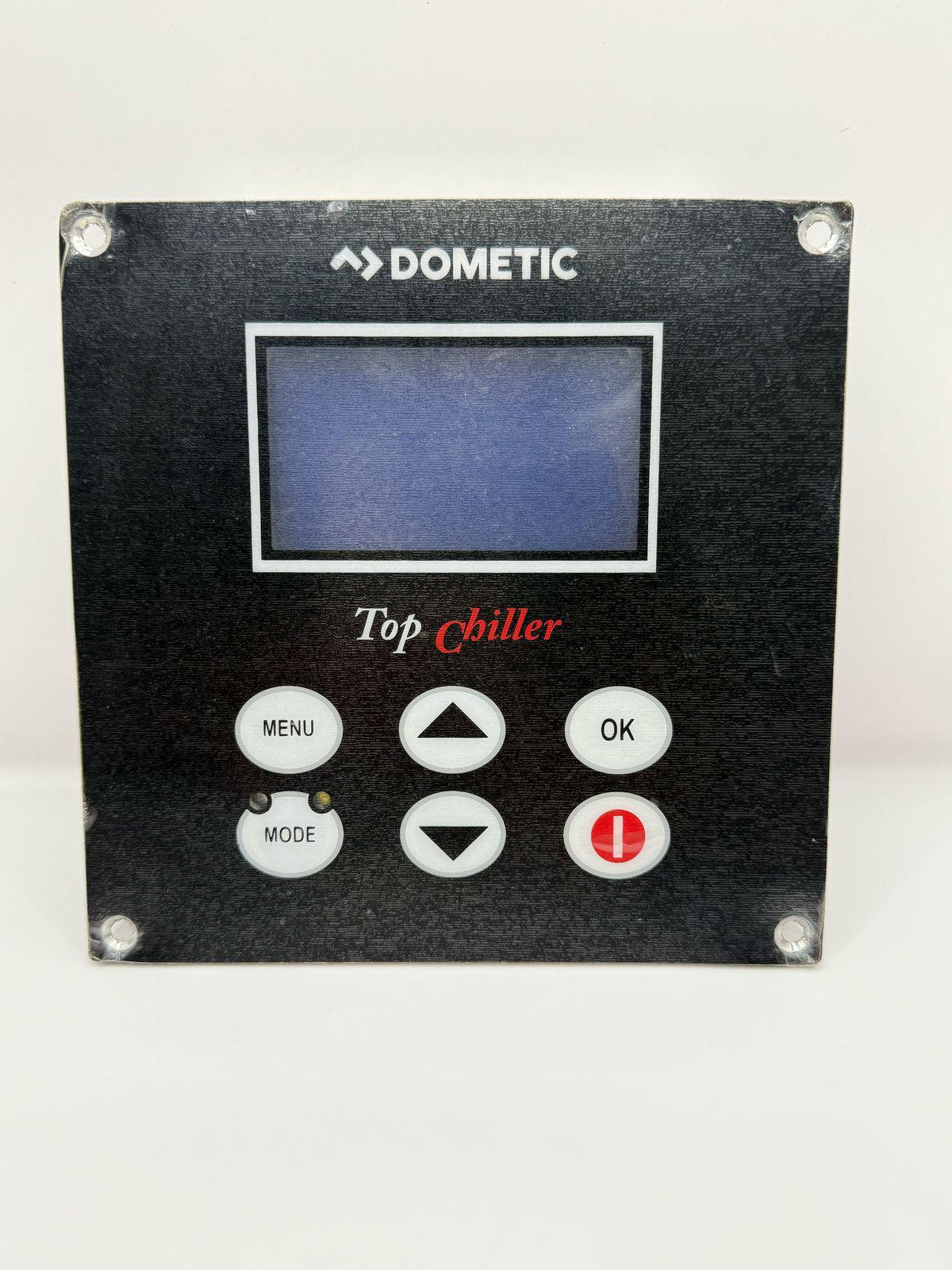 Display para Control de Sistema de Aires Acondicionados Marinos DOMETIC